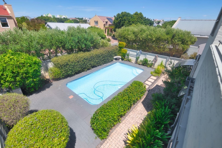 5 Bedroom Property for Sale in Vermont Western Cape